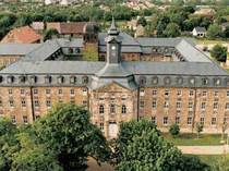 1727 als Schule entworfen ist die Klosterschule heute das älteste Schulgebäude Deutschlands
